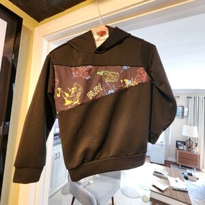 Hoodie. Black size 8Y